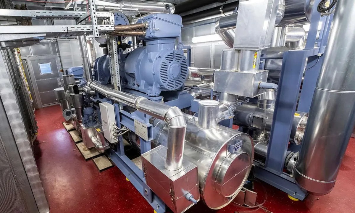 District heating plant in historic German city uses ammonia heat pumps to generate heat from wastewater