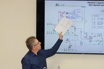 Workshop on organization of manufacture of CO2 refrigerating equipment and presentation of a working model of a CO2 refrigerating unit for a retail food store