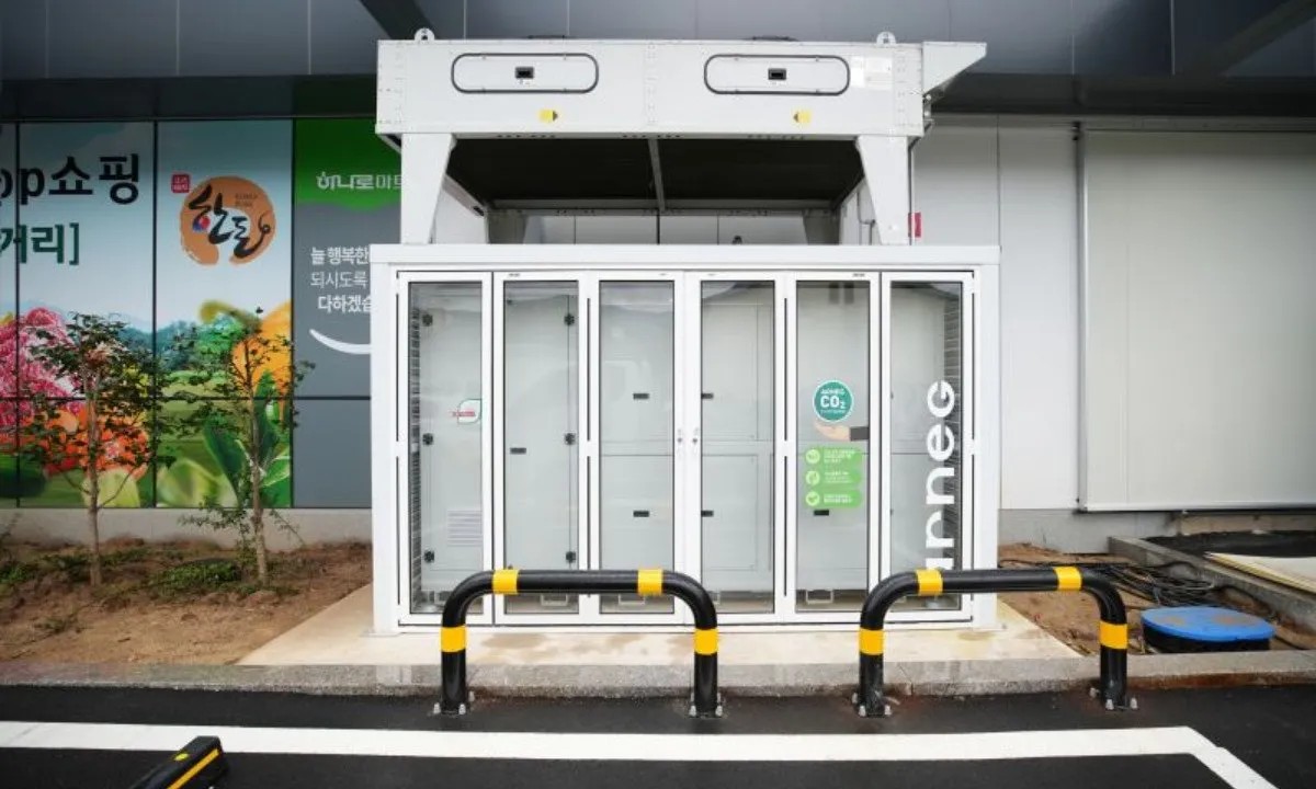 South Korea’s ‘first-ever’ transcritical CO2 supermarket saves 57% on its annual electricity bill vs. store using R404A, says Arneg